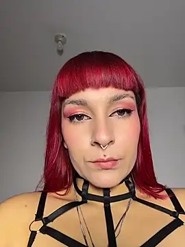 Amelie-RedHoney online show from June 27, 11:00 pm