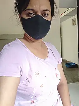 HeartlessGirl online show from June 28, 8:32 am