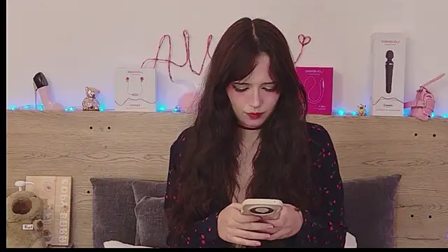 Sweet Alice S online show from May 17, 10:20 pm