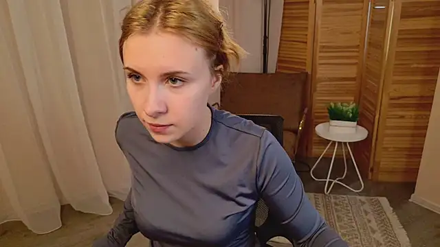 miraiakik online show from April 22, 1:19 pm