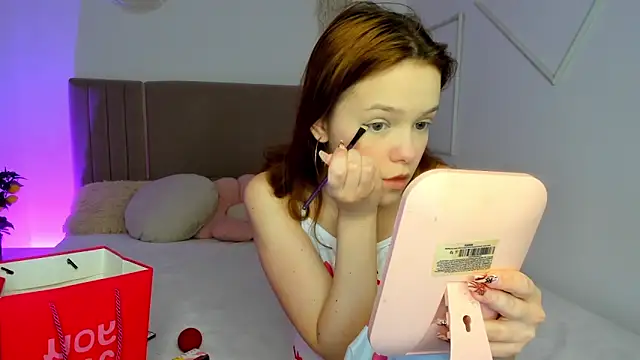 Melissa me0w online show from May 11, 9:45 pm