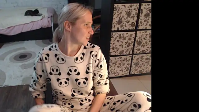 Sweet hot shrmp online show from June 25, 7:48 pm