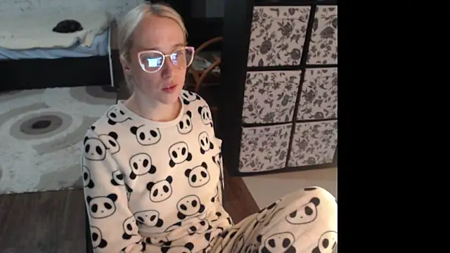 Sweet hot shrmp online show from April 28, 2:27 am
