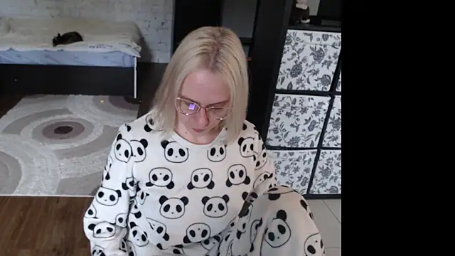 Sweet hot shrmp online show from April 26, 8:23 am