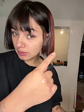 Abrildqquino online show from May 14, 10:59 pm