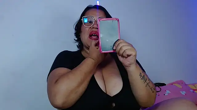 vibeSex1 online show from May 6, 8:13 pm