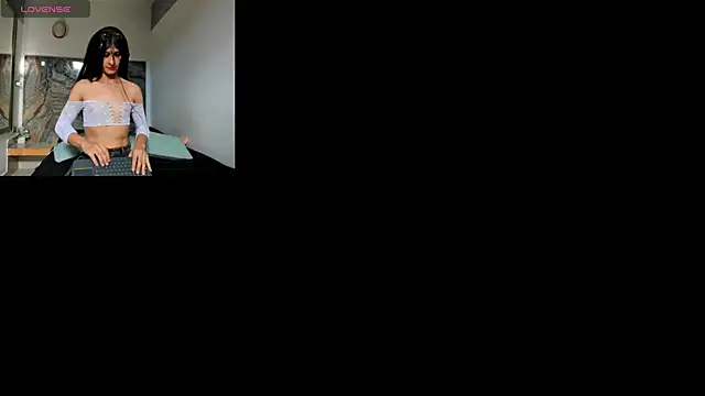 Aria skye online show from June 4, 8:13 pm