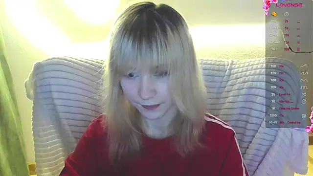 MiaKimiko online show from May 17, 1:38 am