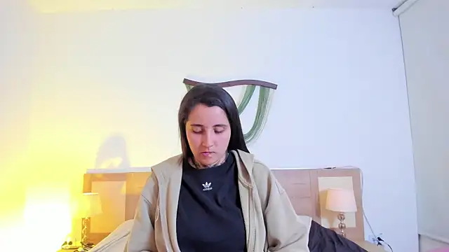 Elisa n Emma online show from April 21, 1:42 am