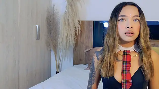 LaraBelmon online show from May 27, 1:57 am