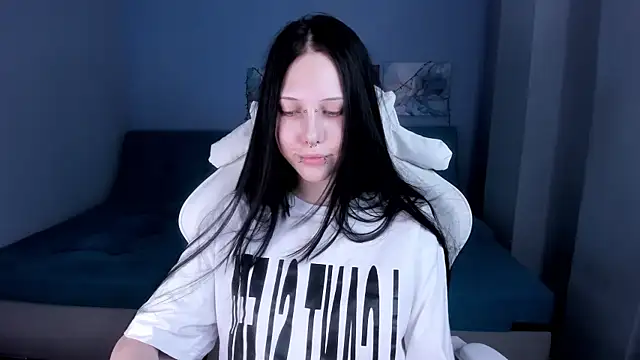 SugarBunny18 online show from July 5, 4:19 am