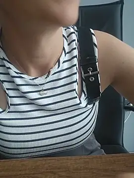sara 41 online show from June 19, 2:31 pm