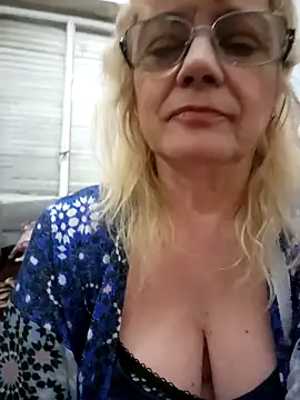MatureElegantWidow online show from May 1, 2:04 am