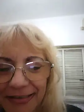MatureElegantWidow online show from May 16, 1:19 am