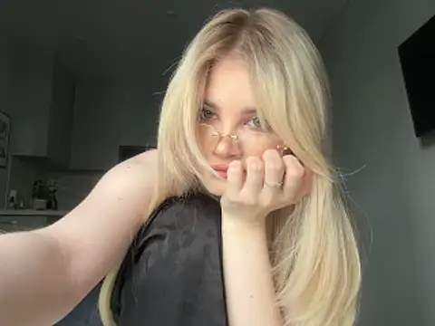 kirtova  online show from May 7, 11:36 am
