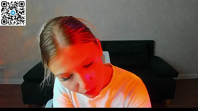 Angelina Becker online show from May 22, 1:14 am