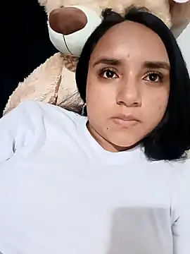 Valentina Narvaez online show from May 11, 7:33 pm