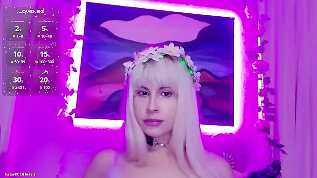 ItsAuroraBorealis online show from May 4, 3:43 am