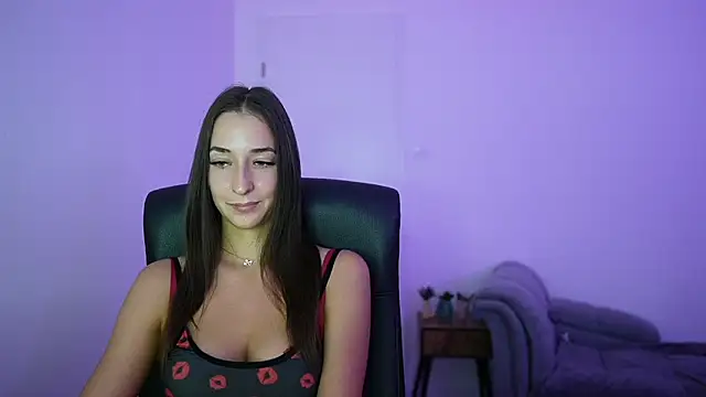 Crystalbrunette18 online show from June 15, 6:52 pm