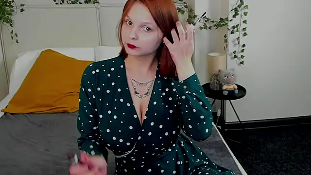 Charlotte Stee online show from June 2, 2:01 am
