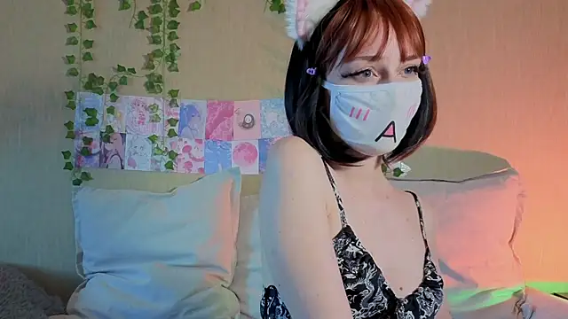 LunaNyanmi online show from June 12, 2:36 pm