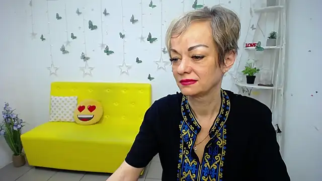 NikaMayu online show from May 12, 5:16 am
