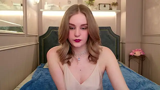 Molly Voses online show from May 8, 8:54 pm