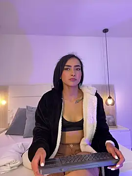 dhalia lux  online show from April 24, 1:41 am