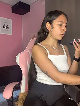 DulceLatinaxo online show from June 26, 8:54 pm