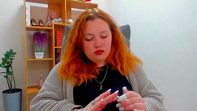 Aillia-Rous online show from May 3, 6:17 am