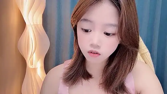 Lilababy00 online show from June 13, 10:56 am