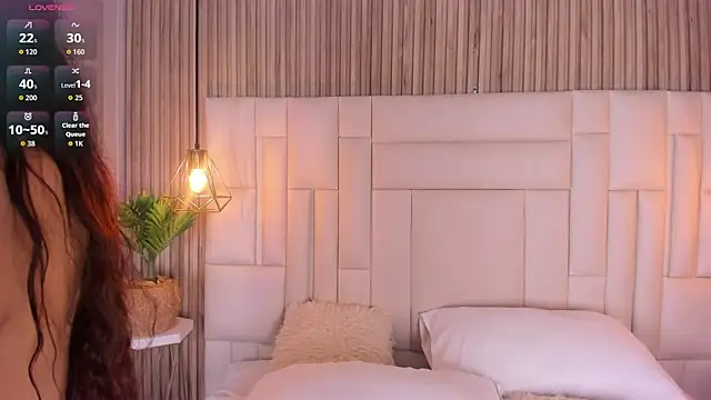 NicolSantos online show from May 26, 12:37 pm