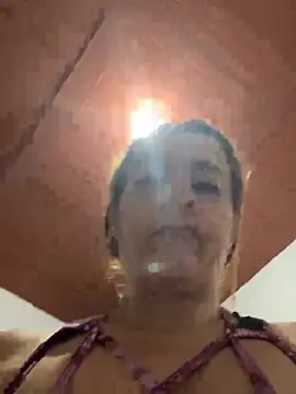 Natigoonzalez online show from April 18, 4:37 am