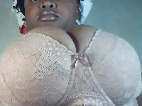 megaboobsqueen online show from May 8, 9:49 pm