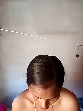 amishaah92 online show from April 24, 9:12 am