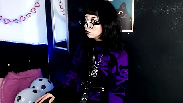KiomyVamp online show from June 4, 4:22 pm
