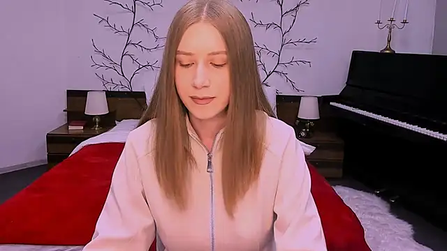 cheeky chick online show from April 13, 8:20 pm