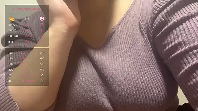 runa-chan- online show from April 14, 10:15 am