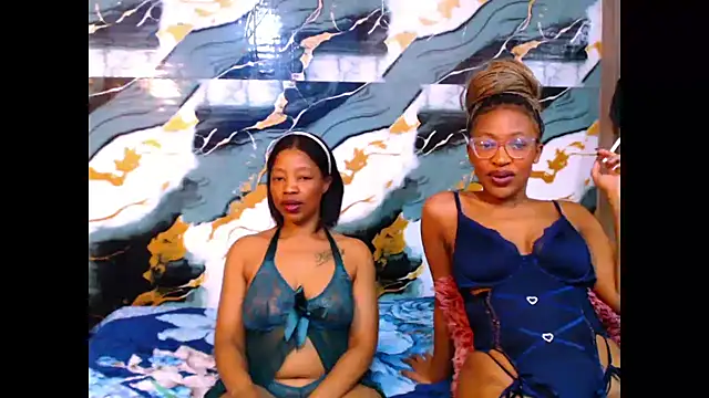 caramelchoco69 online show from June 15, 6:57 am