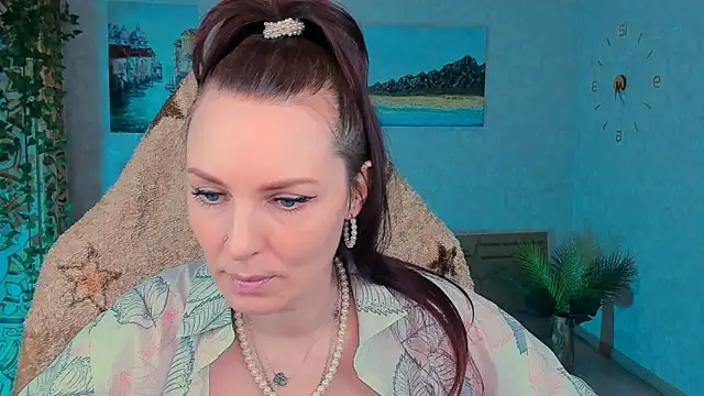 LanaRadiance online show from April 27, 2:36 pm