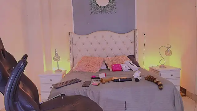 elizabeth santos1 online show from June 15, 2:34 am