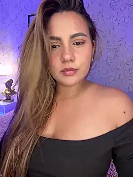 Brenda Brm online show from April 18, 7:07 pm