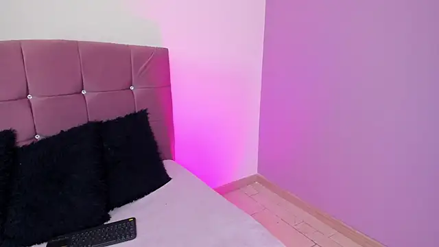 Flor pink online show from April 24, 3:42 am