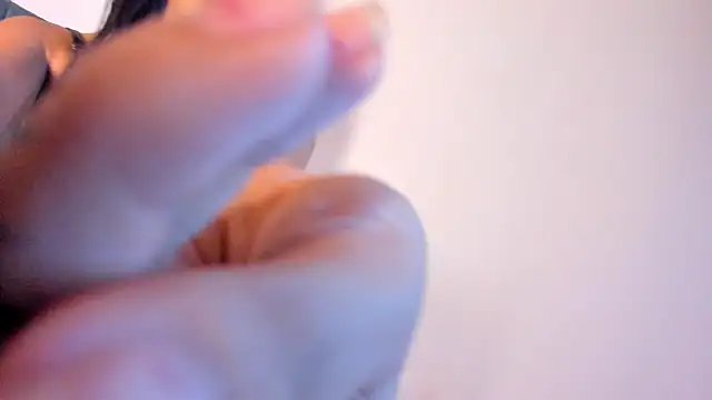 Monica  04 online show from June 11, 2:53 am