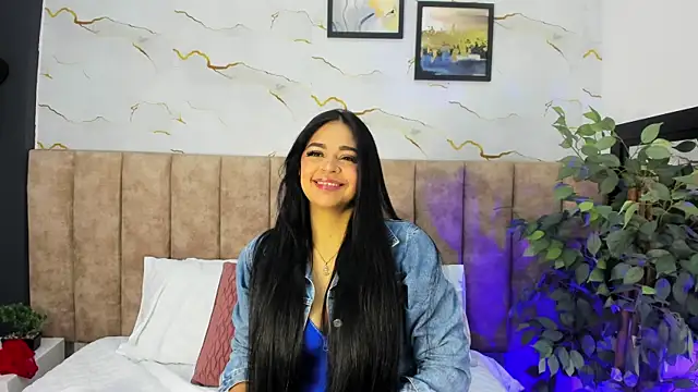Candicewayne online show from June 8, 11:55 am