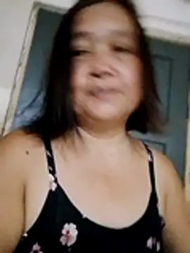 jeanyummytits online show from June 9, 11:53 am