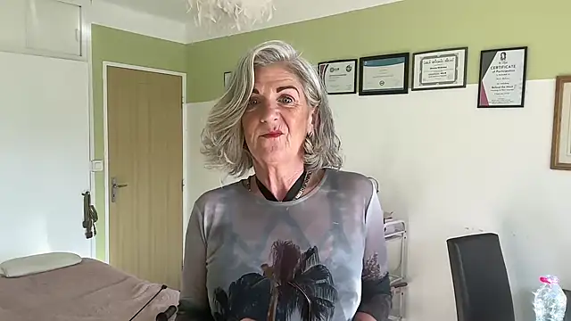 NaughtyMonicaUK online show from May 21, 6:44 am