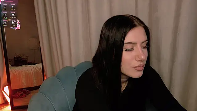 HazelHayesss online show from May 24, 4:06 pm