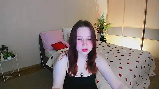 MooonlightSky online show from June 6, 11:16 am