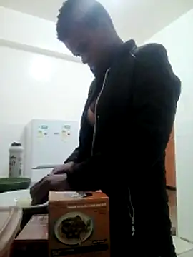 Sammmynoe online show from May 17, 6:18 pm